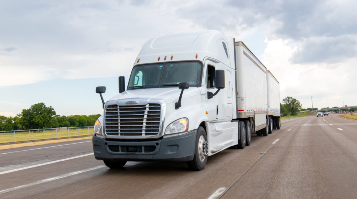 Ground Freight Trucking Service