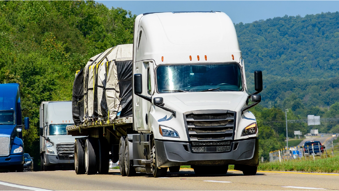 Flatbed vs Dry Van vs Reefer: Which Freight Type Should You Use?
