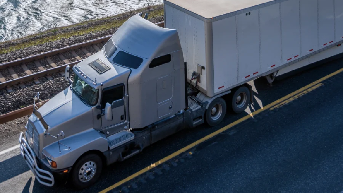What Is Dry Van FTL Shipping? The Complete Carrier Guide
